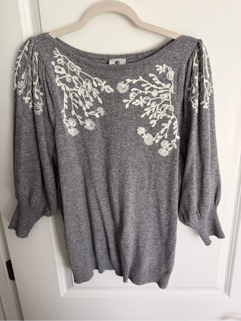 Women’s Gray Scoop Neck Sweater with White Floral Embroidery